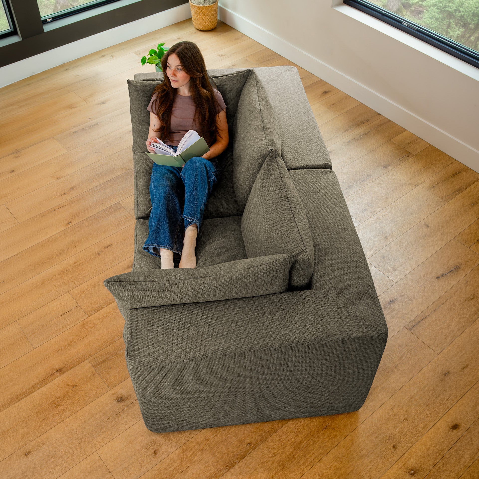 Averra™ Loveseat